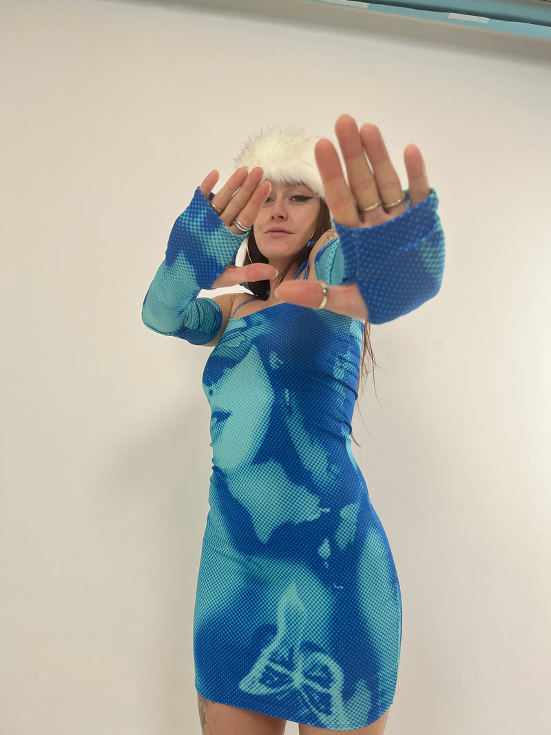 Glitch (Aqua) - Thumbhole Sleeves